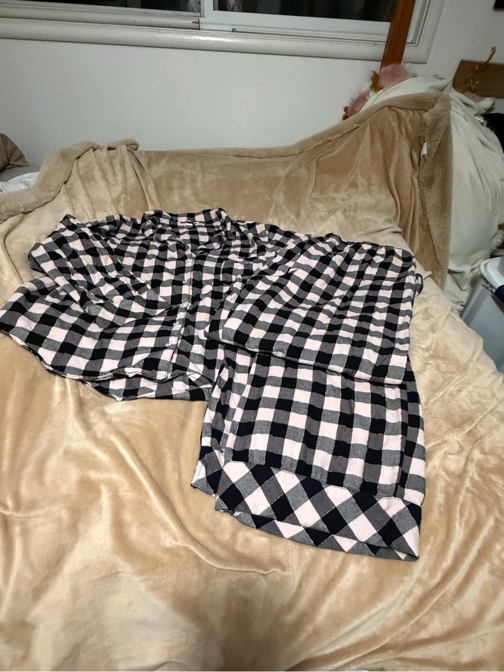 Victoria’s Secret Black and Pink Plaid Flannel Long Sleeve Pants Pajama Set XL